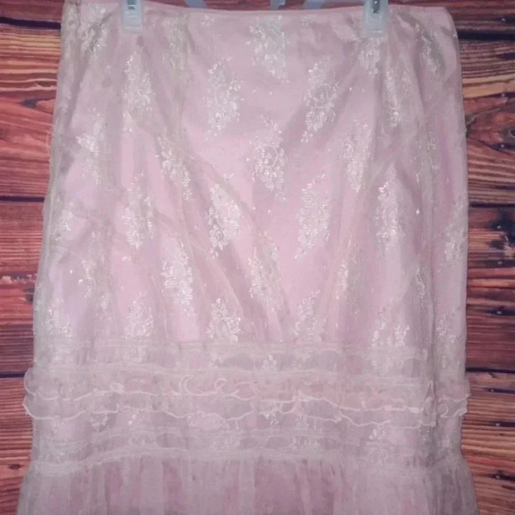 🌹pink lace skirt with zipper on the side - Picture 4 of 11